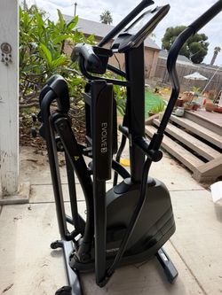 Horizon Evolve 3 Folding Elliptical Trainer