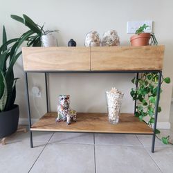 Furniture Crate & Barrel 