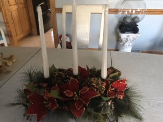 Xmas 3 candle center piece for Xmas