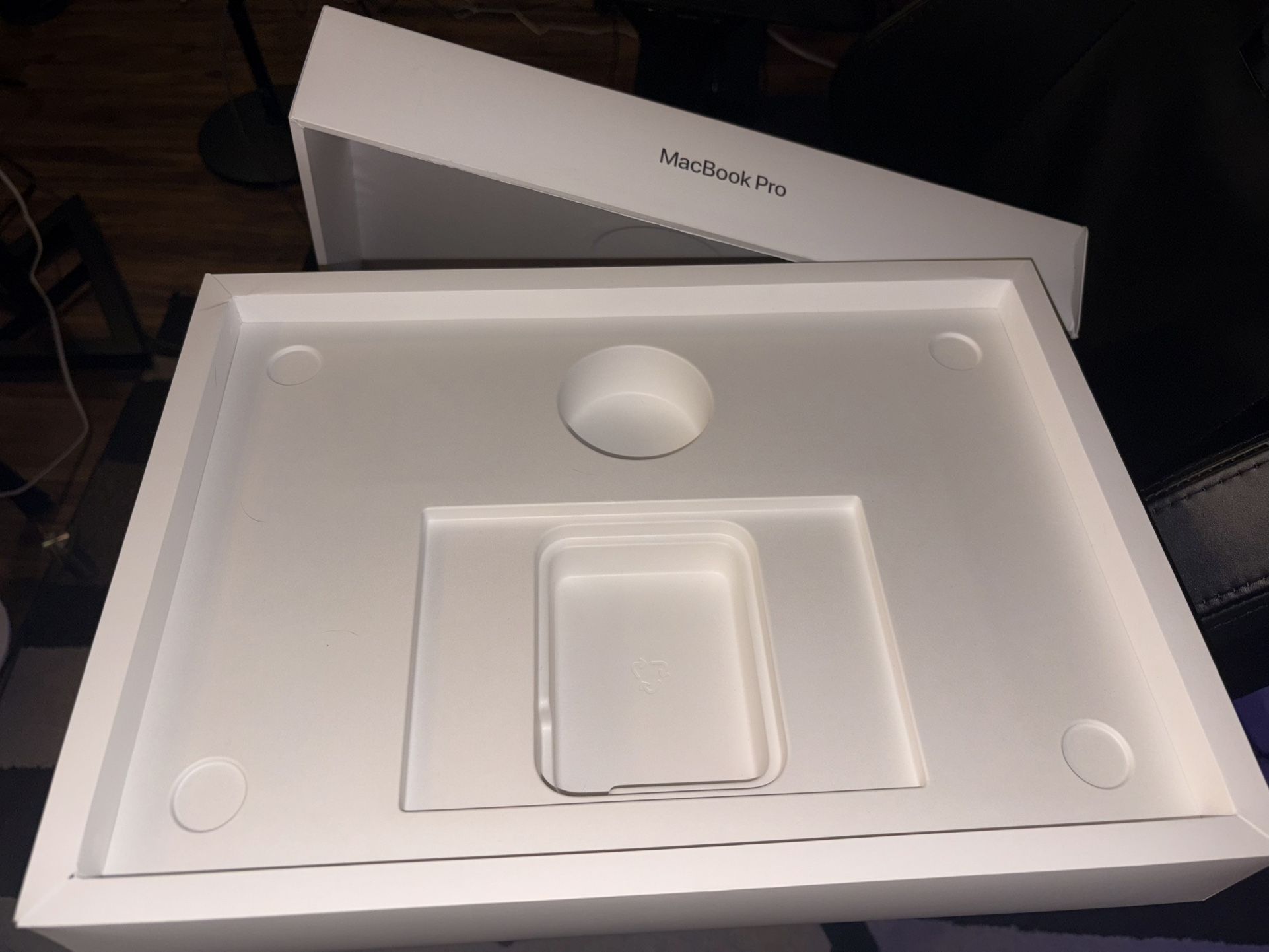 Apple MacBook Pro 16” M3 BOX ONLY