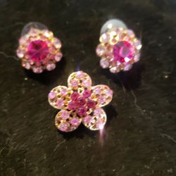 STUNNING VINTAGE RHINESTONE EARING & SMALL BROOCH SET 