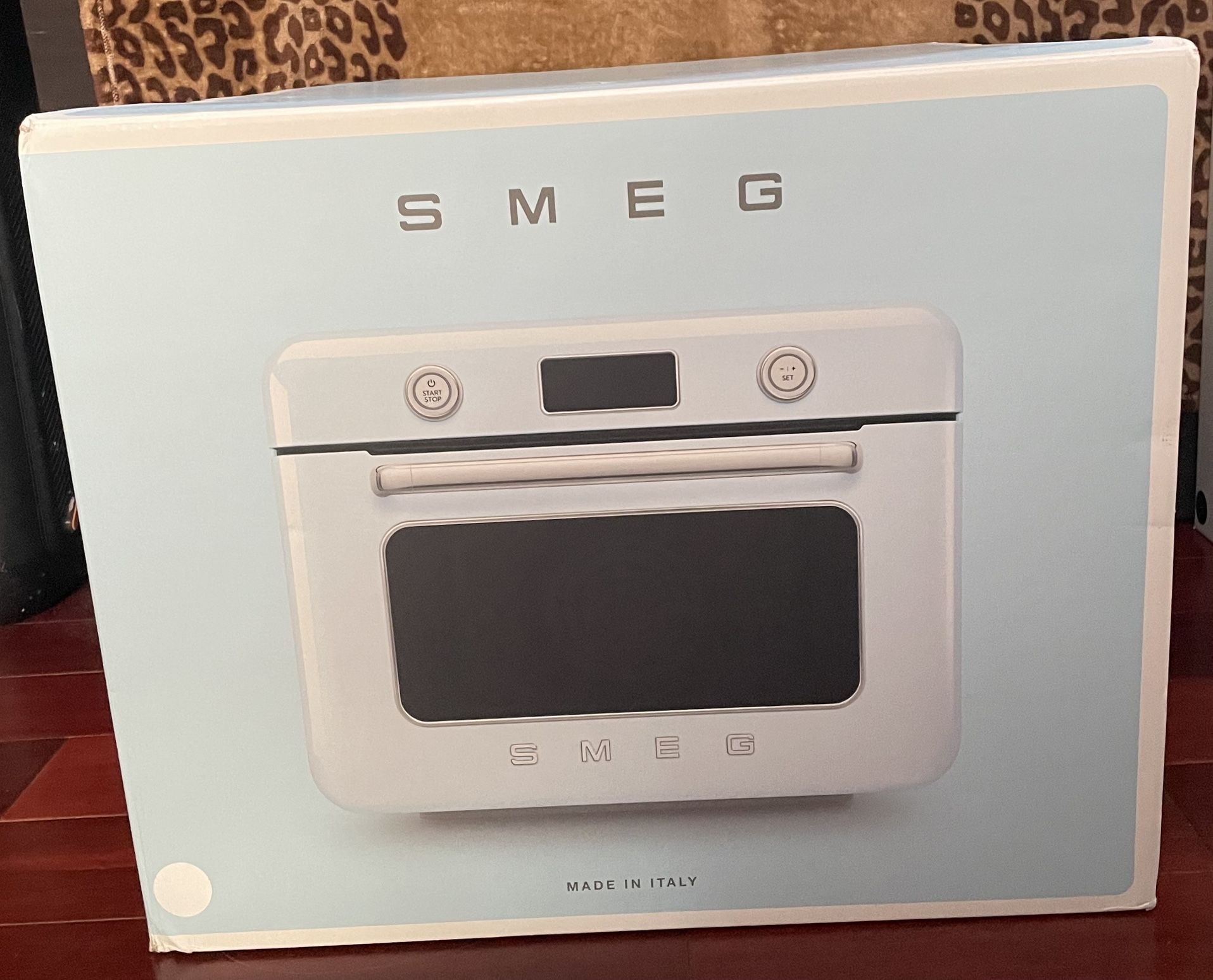 SMEG Countertop Air Fry Oven With Steam