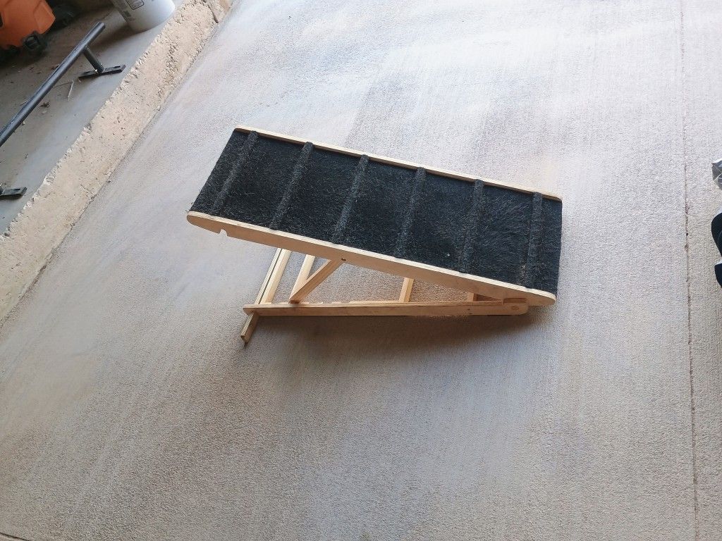 Adjustable Dog Ramp