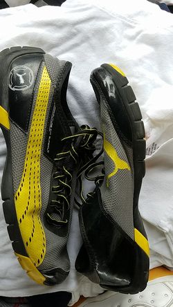 Pumas size 7.5