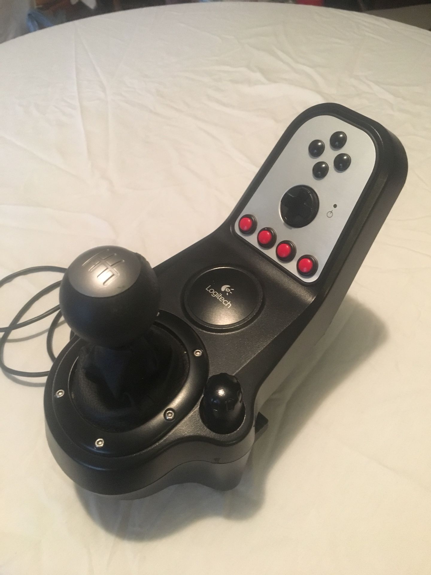 Logitech G27 Steering Wheel, Pedals, Shifter Set (Used) for Sale in  Jericho, NY - OfferUp