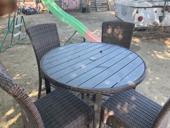 Outdoor Table and chairs