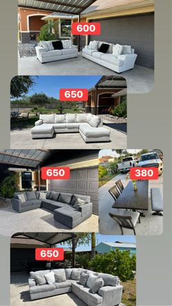 Beautiful sofa sets in great condition super comfy and nice located in Mercedes can deliver for extr