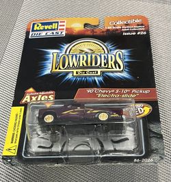 *RARE* Revell Lowriders 90 Chevy S-10 Pickup “Electra Slide” 1/64 “Rotating Bed”