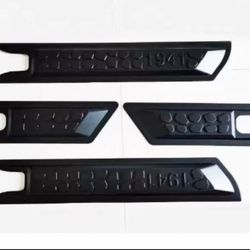 Jeep Wrangler And Jeep Gladiator Body Side Panel Molding Trim Anti Scratch 