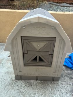 Insulated Dog house