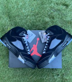 Air Jordan Retro 5 Metallic Reamagined