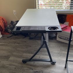 Adjustable Art Desk