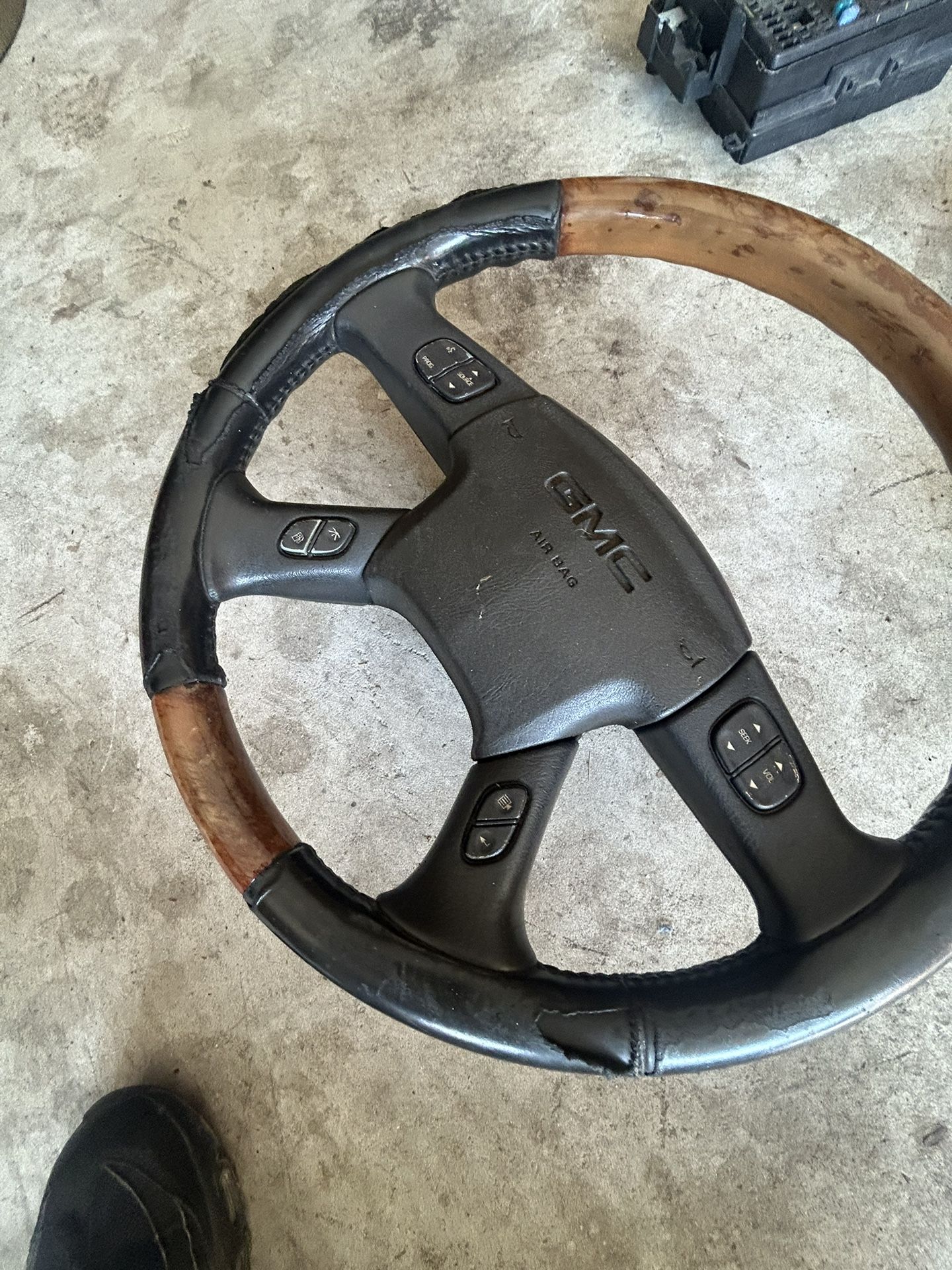 For Sale Sierra Gmc Chevy Steering Wheel 2005