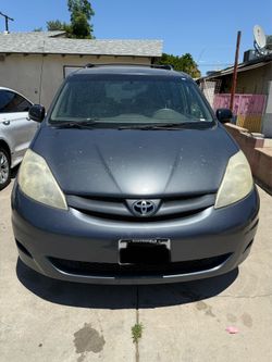 Toyota sienna