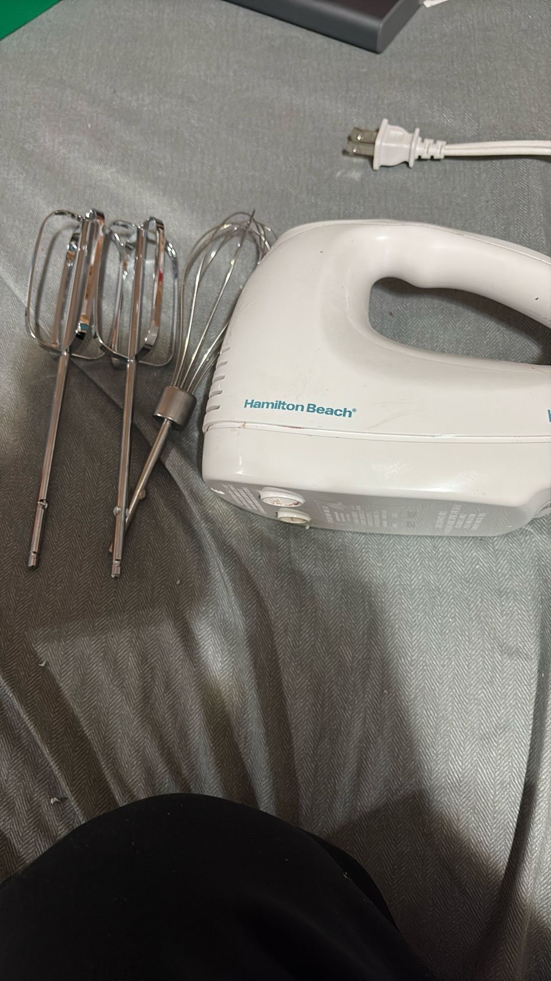 Hamilton Beach 6 Speed Hand Mixer