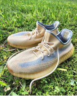 Yeezy 350 V2 Linen