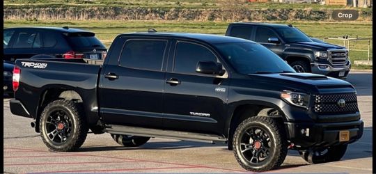 Toyota tundra Trd pro aftermarket wheels 20”