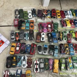 Hot Wheels Cars Bunch 