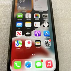 iPhone 11 factory unlocked to any carriers 64 GB good condition
