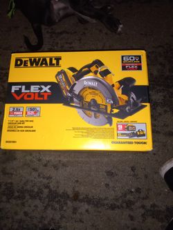 Dewalt 60 V .ax Flexvolt  7-1/4" Circular Saw Kit With 9 Amphr 60v Max Flexvolt Batt And A 6 Amp Quick Charger