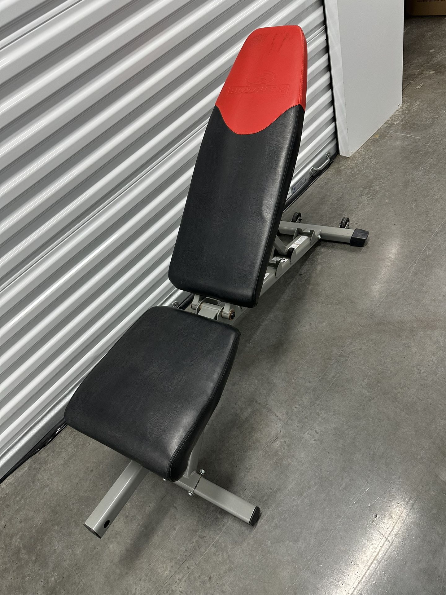 BowFlex SelectTech 4.1 Workout Weigh Lifting Bench Adjustable