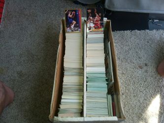 Hundreds of sport cards