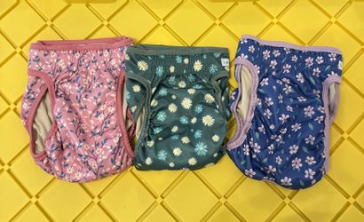 3 Pack of Brand New Washable Dog Diapers - Hook & Loop Closure