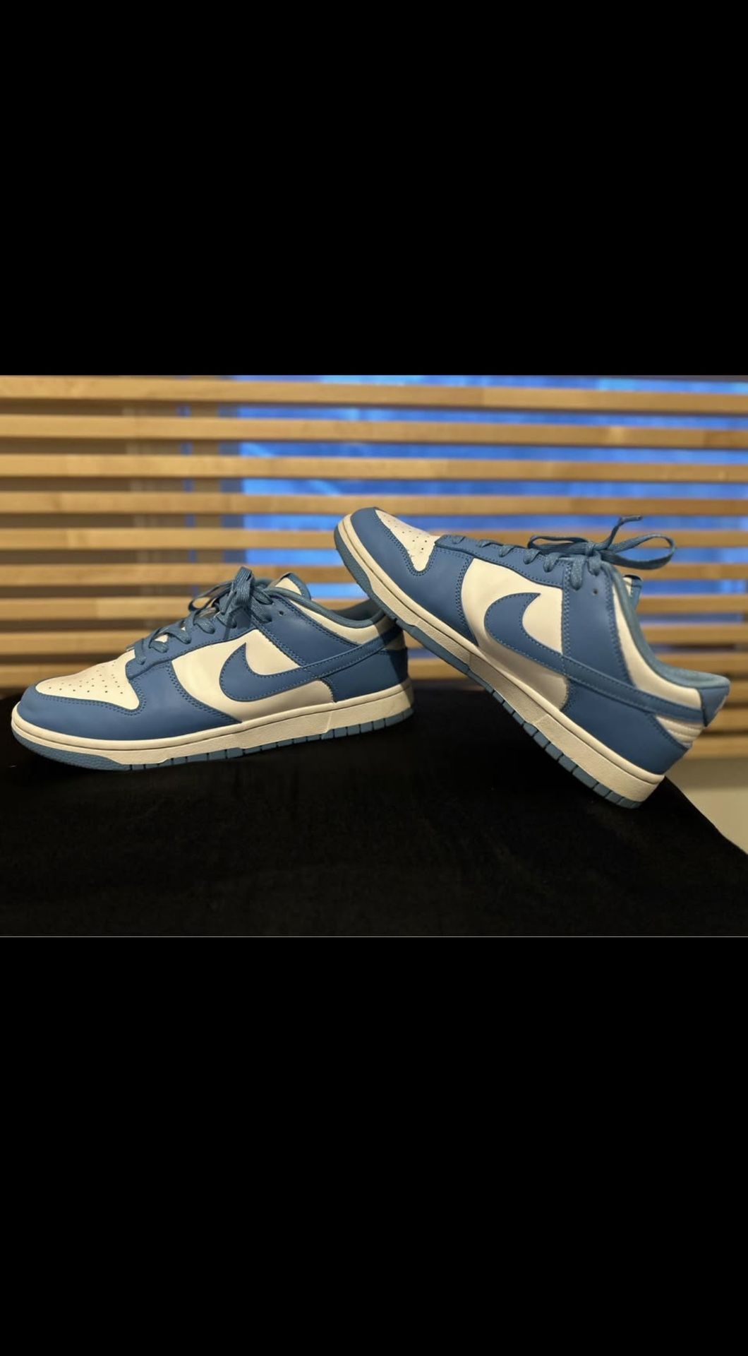 Nike dunk low unc size 10 $55
