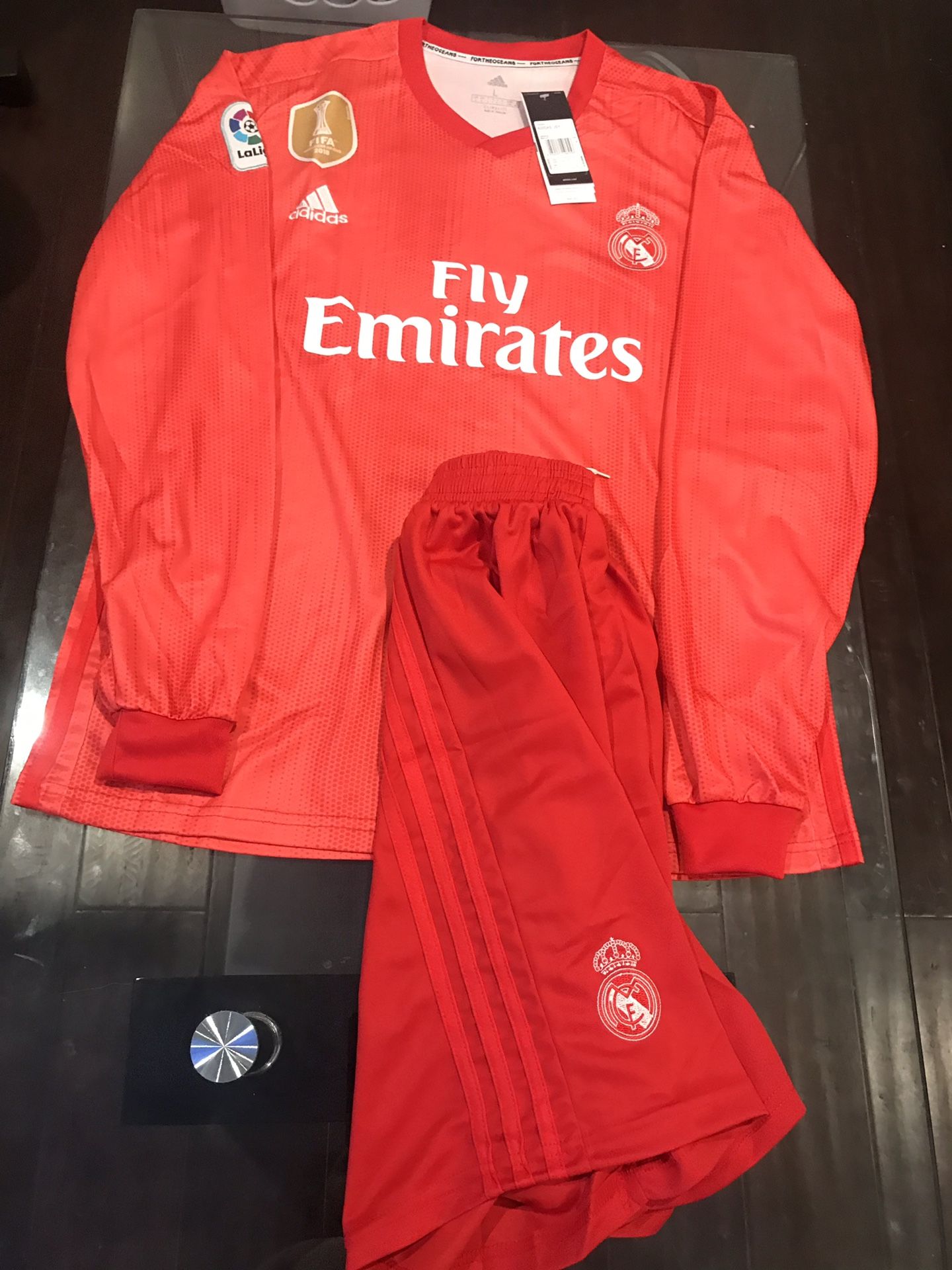 Real madrid kit 18/19