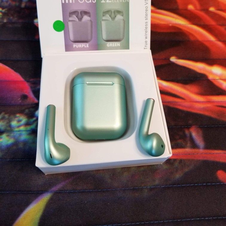 New Bluetooth/rechargeable/earpiece/ Headphones/earbuds/headset many styles available compatible with iPhone or android Bz9