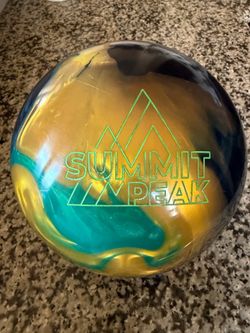 15 lb used Storm Summit Peak bowling ball