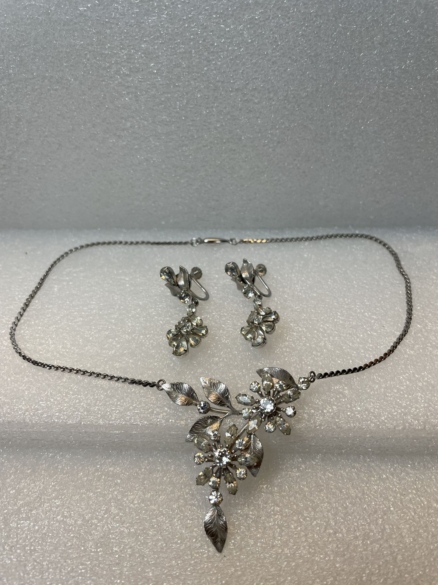 Vintage Krementz Flower Rhinestone Necklace & Dangle Earrings Matching Set