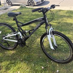 26” Schwinn Mountain bike in great shape