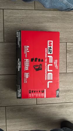 Milwaukee M12 FUEL 4-in-1 Installation Driver