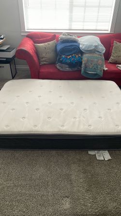 Full size mattress
