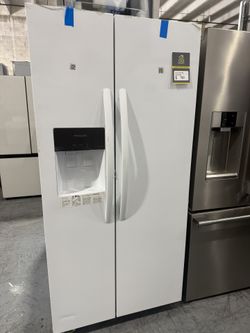 33 in. 22.3 cu. ft. Side by Side Refrigerator in Whit