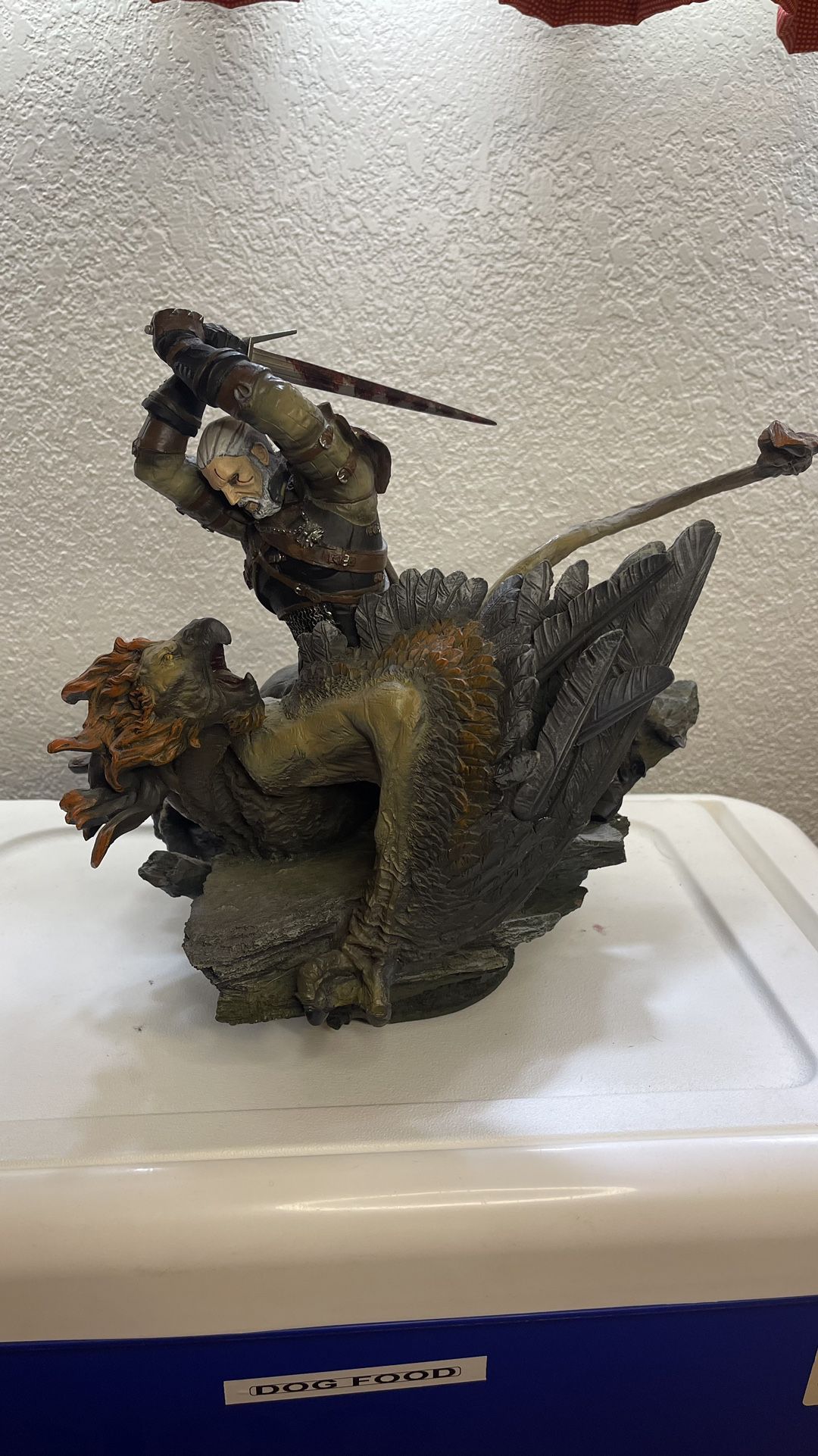 Witcher 3 Collectors Statue - Geralt vs Griffin