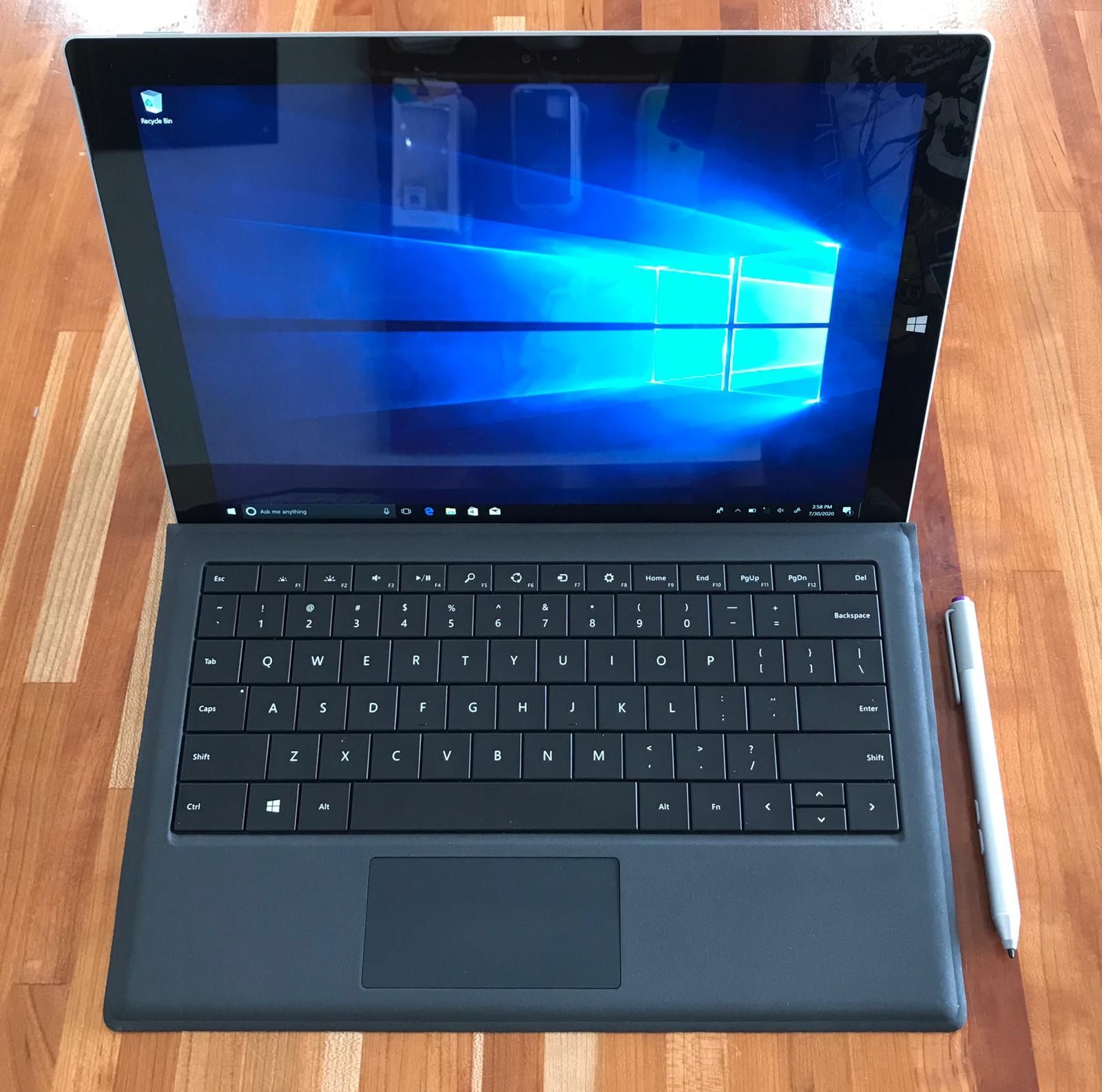 Microsoft Surface Pro 3 1631 i3//4GB//64GB SSD -Windows 10 pro With PEN!!!