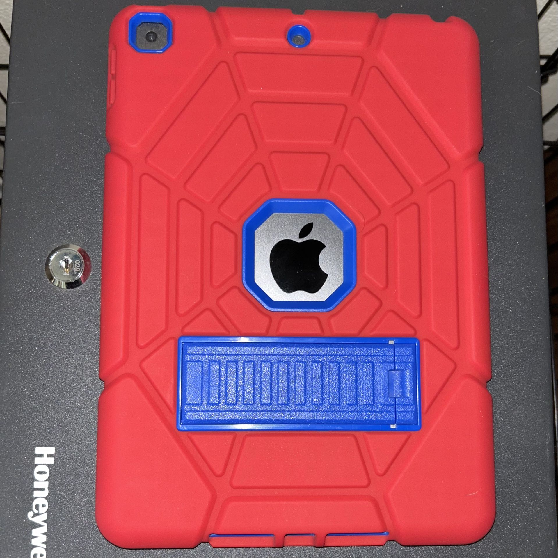 iPad 10.2 (2019) Case