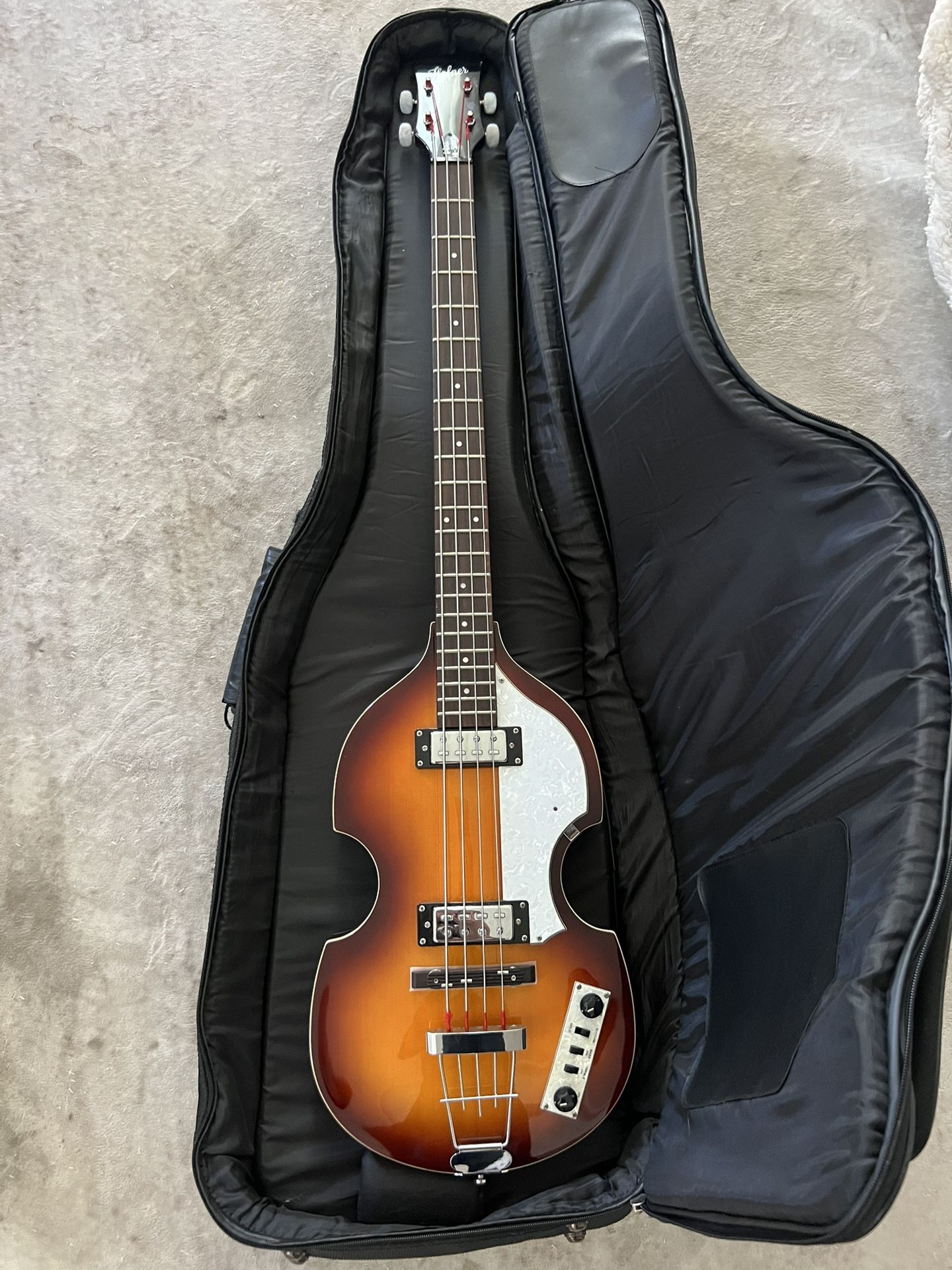 Hofner Bass