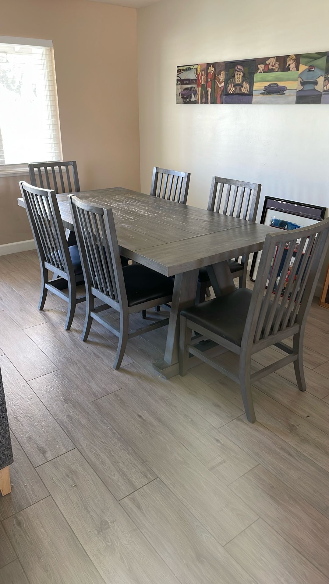 Dining Table and 6 Chairs