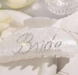 NWOT Bride Hair Clip with Rhinestone Accents