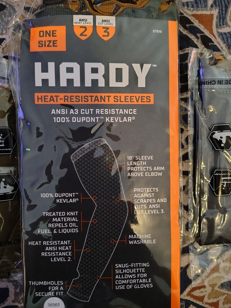 Hardy Heat Resistant Sleeves (Kevlar Cut) W/ 2 Facemasks