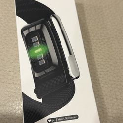 WHOOP Fitness Tracker – New / Unactivated – 12 Month Membership Included