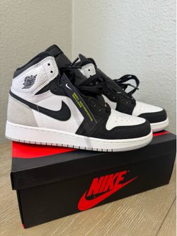 Jordan 1 White/bleached Coral GS 6.5Y