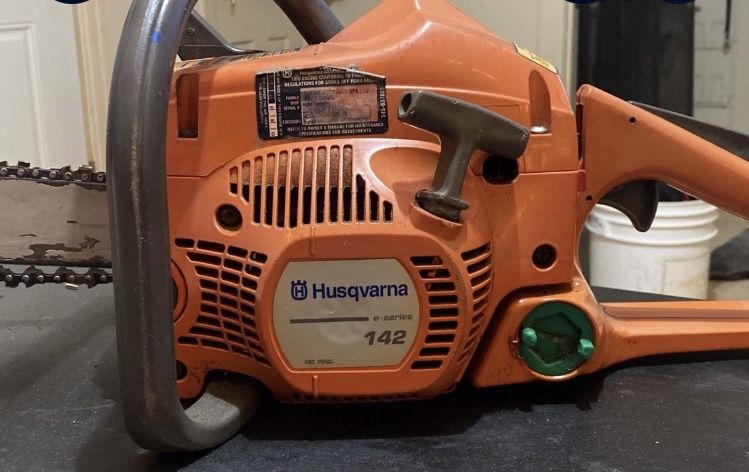 Husqvarna 142e 18” Chainsaw