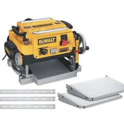 New in box DEWALT Thickness Planer DW735X