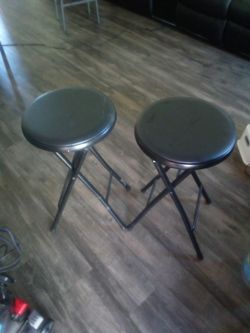 Foldable stools