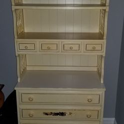 Vintage Dixie French Provincial 4 Drawer Dresser and Hutch