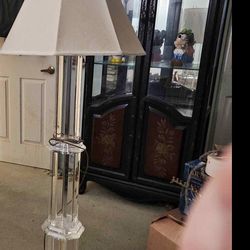 VIntage MCM Palm Beach Glam Hollywood Regency Acrylic - Lucite Columnar Floor Lamp! Please See Online Prices For This Column Floor Lamp & Lamp Table. 